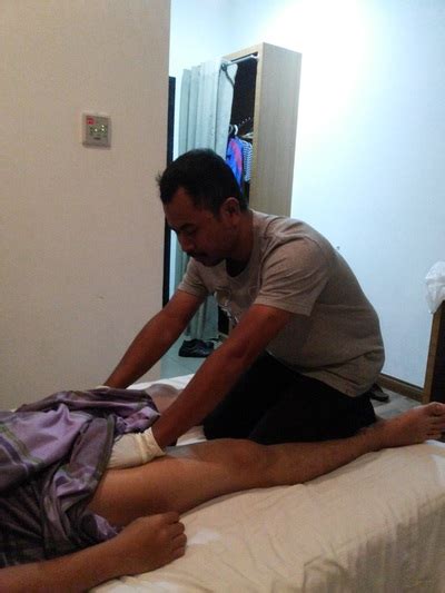 Traditional malay massage is based on the kampung massage. URUTAN TENAGA BATIN - pakar urut tenaga batin