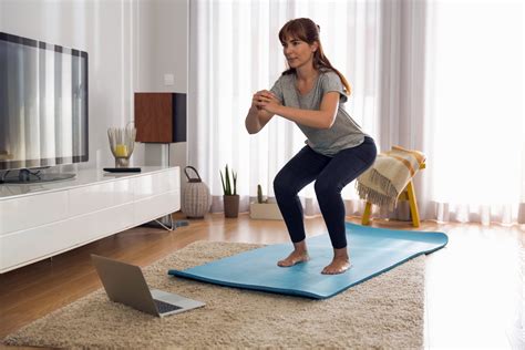 Die 5 besten übungen für einen schönen busen. Zuhause trainieren - das perfekte Home Workout ohne Geräte ...