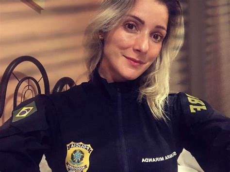 Depois de passar em concurso da polícia rodoviária federal no ano passado, silmara miranda, que ficou conhecida nacionalmente como loira do . Ex-loira do Tchan, Silmara Miranda posa com fuzil e ...