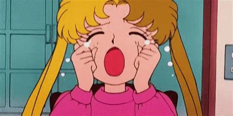 Usagi crying in a phone booth. Sailor Moon Usagi GIF - SailorMoon Usagi Crying - Discover ...