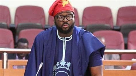 Desmond elliot's wife, victoria elliot, did not always get along with her husband, especially during her studying at the university of jos. Endsars: Watch The Moment Desmond Elliot Condemns Social ...