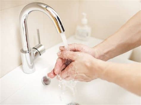 Alternatif jika kehabisan cairan antiseptik. Gambar Cara 6 langkah (Hand Hygine) Mencuci Tangan, Five Moment dan Vidio Kesehatan | DUNIA ...
