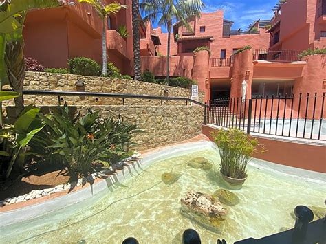 Calle los lagos de sta.mª piso con terraza en venta en la urbanización elviria de marbella (málaga). Marbella Place | Piso en alquiler en Marbella de 150 m2