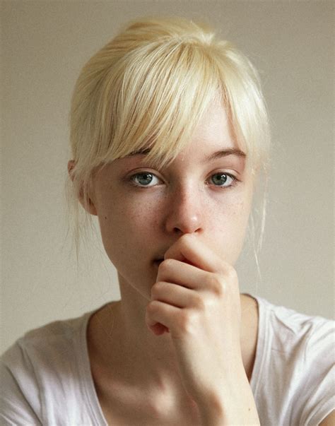 Similar searches to german hairy. Изя Брирли @ Models1 по Piczo | Продукты для лица, Стиль ...