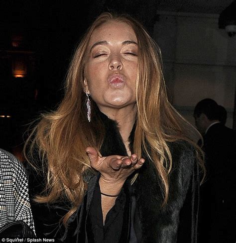 Airotica / авиаротика (anna malle, missy, mike horner). Lindsay Lohan Blows Kisses at the Cameras in London ...