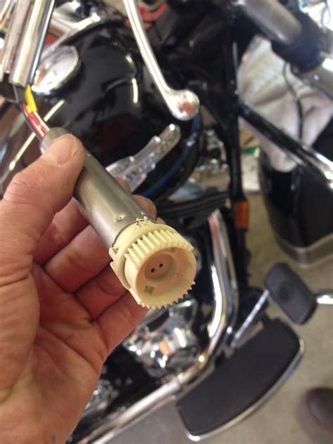 They don't heat the bars under the grips like many junky the harley heated grips are wired properly and made specifically to go on a harley davidson. 2009 Ultra Heated Grips Install Notes - Page 4 - Harley ...