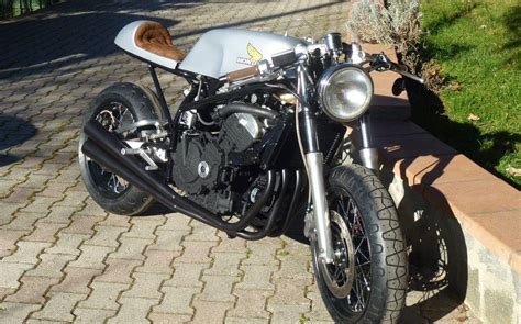 Kawasaki cafe racer suzuki cafe racer cafe racer build cafe racer bikes cafe racer motorcycle street tracker honda hornet 600 cafe racing honda superstrada: Honda Hornet 600 "Mazzabric" - RocketGarage - Cafe Racer ...