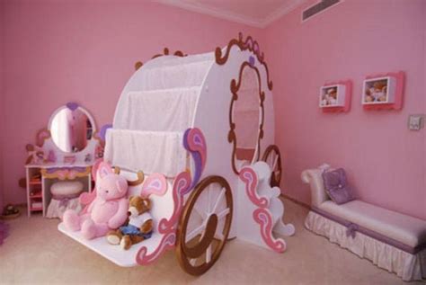 This was a fairly inexpensive bed that turned out beautifully and that makes our 4 year old feel like she gets to sleep cinderella's carriage every night. Dreamy Cinderella Carriage Bed Designs for Girls | Kids ...