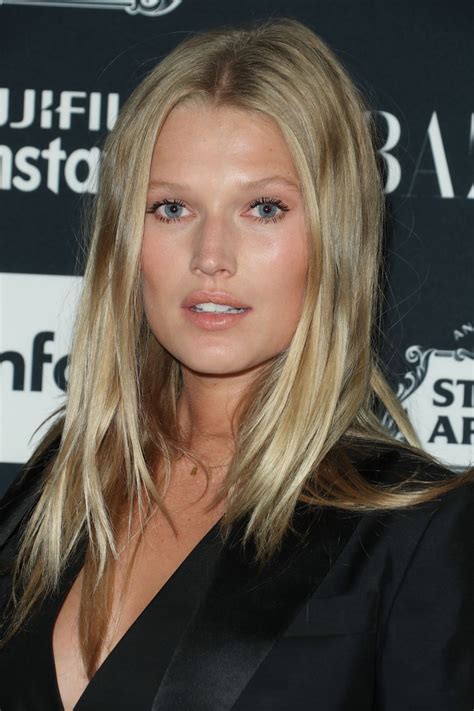 Empowering girls in africa, click here to support👇🏽 @tonigarrnfoundation www.tonigarrnfoundation.org. Toni Garrn - Harper's Bazaar ICONS Party in New York 09/08 ...