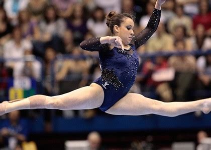 Vanessa ferrari was born on november 10, 1990 in orzinuovi, italy. Ginnastica Artistica: Vanessa Ferrari è medaglia d'oro ...