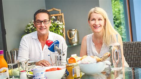 Bei der länderkonferenz in villach wurde karl schmidhofer zu schröcksnadels nachfolger gewählt. Heinz-Christian Strache zu Gast bei Stöckl - Ö3 Sendungen