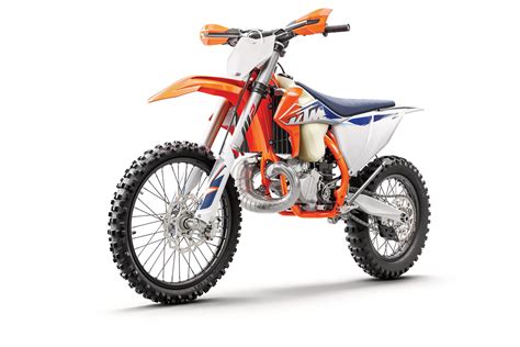 Head to @psa_wa to find fixtures, results and behind the scenes content…. 2022 KTM 250 XC TPI Guide • Total Motorcycle