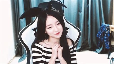 WIKITREE | "연지는 우리 가족 복덩이♡" BJ 외질혜 인터뷰