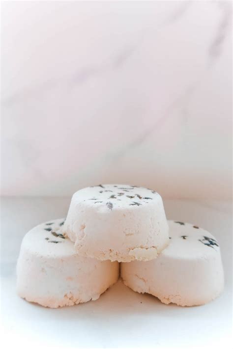 She shows readers how to make easy diy projects. How to Make Beautiful DIY Bath Bombs without Citric Acid