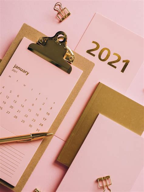 Bulan januari pada kalender 2021, harus kamu jadikan bulan untuk mempersiapkan segalan sesuatunya sampai dengan akhir tahun 2021 yaitu bulan maret pada kelander 2021 ada beberapa hari libur nasional yang mana kamu bisa memanfaatkanya untuk beristirahat dirumah dengan. Deretan Tanggal Merah di Bulan Mei 2021, Total Ada 9 Hari ...