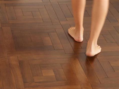 Nonostante l'uso della cera tradizionale continui a sussistere, vi sono altri prodotti interessanti che adempiono a. Come pulire il parquet in modo naturale? Come lucidare il ...
