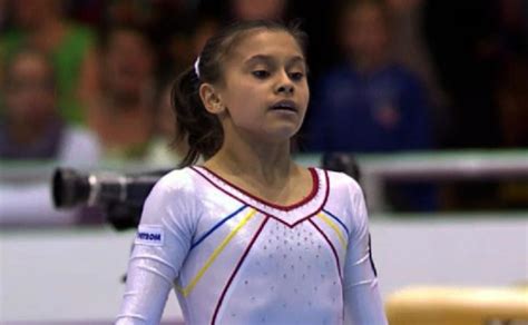 Larisa iordache nu va mai participa la campionatele europene de gimnastică artistică de la basel, a anunţat clubul sportiv dinamo. Diana Bulimar - Larisa mă va chema şi pe mine pe podium ...