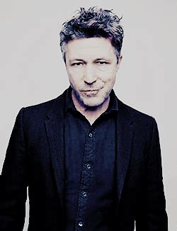 In 2009, when gillen won an irish film and television award for his role in the wire, he dedicated the award to his wife and children, whom. aidan gillen daily