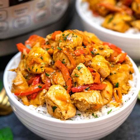 Coconut chicken curry is simply chicken in a delicious sauce of tomatoes, garlic, curry powder, and coconut milk. Instant Pot Coconut Curry Chicken | Recipe | Stuffed ...