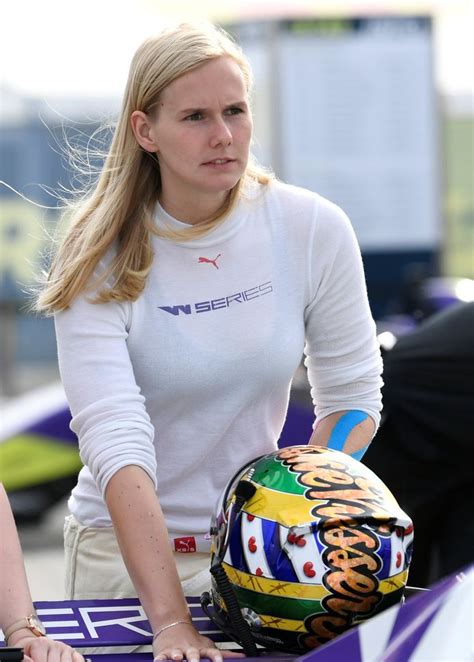 The biography with carrer and success in the race driver directory of speedsport magazine. Beitske Visser weer de enige Nederlandse coureur in W ...