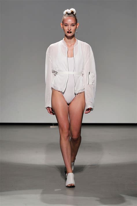 Katy has 2 jobs listed on their profile. Pin on runway looks // girls