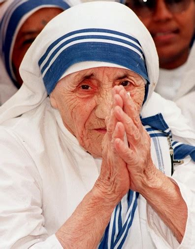 Marijuana nascosta nei cespugli del giardino dello spaccio: Madre Teresa di Calcutta, 20 anni fa moriva la piccola ...