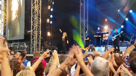 Roland kaiser tickets für die roland kaiser alles oder dich tour 2021 und neue termine open air 2021. ROLAND KAISER DRESDEN 2016 :) - YouTube
