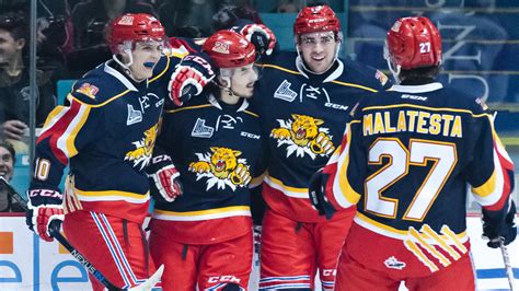 Teammates in latvia arizona coyotes forward conor garland scored his first goal for the usa on . Halifax ruine la soirée de Conor Garland