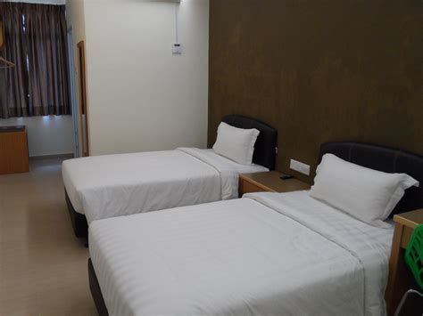 Looking for hotels in kampung sungai setar besar? Sabak Bernam Hotel Grand Court Inn - Sungai Besar Malaysia ...