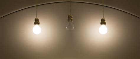 Blinkende lygter) is a 2000 danish black comedy crime film directed and written by anders thomas jensen, and starring søren pilmark, mads mikkelsen, ulrich thomsen, iben hjejle, and nikolaj lie kaas. The Flickering Light Bulb | SELAH