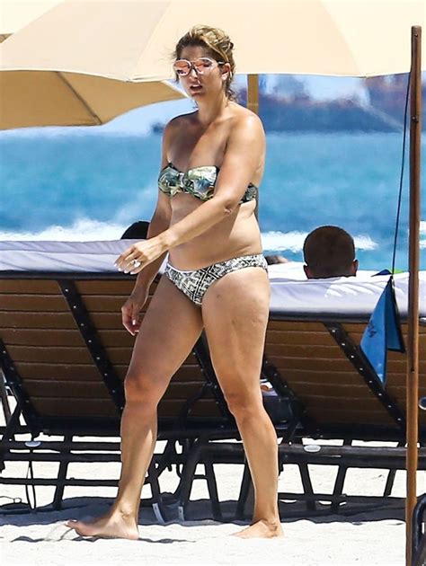 ❤ *i'm not the real mirka. Slnko v Miami vyzlieklo do plaviek aj Federerovu manželku ...