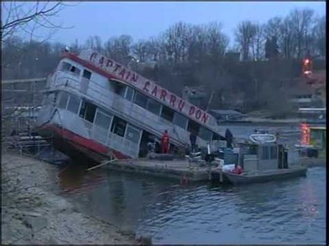 Lewisville lake party cove 2020. Party boat pulled from Lake of the Ozarks - YouTube