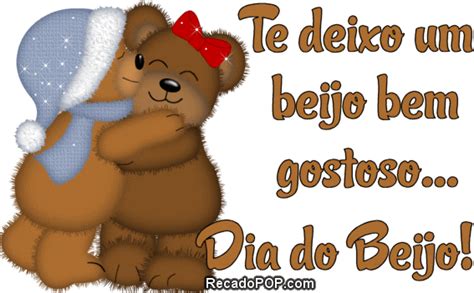 Beijo roubado, beijo estalado, beijo de cinema, beijo na chuva, beijo de amor, beijo de amizade, beijo de amigo, beijo de mãe, beijo na testa, beijo demorado, beijo de saudades, beijar. Mensagens de Dia do Beijo para Facebook