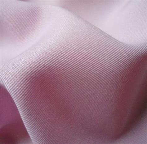 The synthetic material is very strong and durable. polyester：滌綸(polyester)是合成纖維中的一個重要品種，是我國聚酯纖維的商 -華人百科