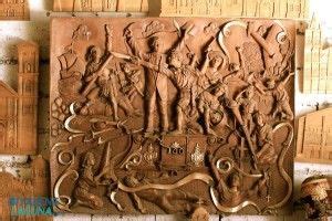 The art started in the area even before the spanish influence led to local artists to carve religious figures. Paete Laguna Wood Carving Stores