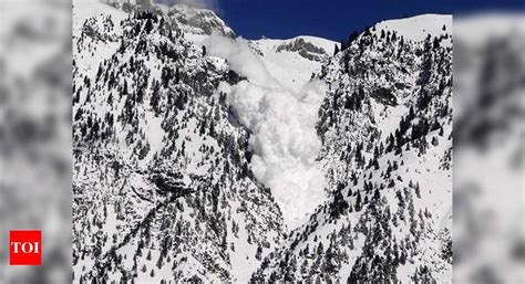 The new zealand mountain safety council has issued an avalanche warning for the mountains around. Avalanche in J&K: Low danger avalanche warning issued for ...