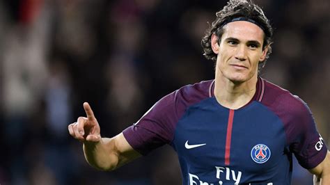 Édinson roberto cavani gómez is a uruguayan footballer who plays as a striker for napoli and the edinson cavani joined danubio and came up through their youth system to make his debut for the. Cavani potrebbe chiudere la sua carriera in azzurro | L ...