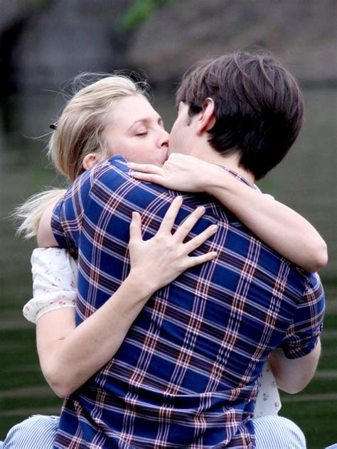 Download Love Kiss Hug Wallpaper Gallery