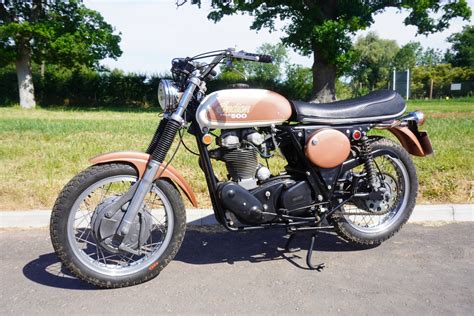 In bikeinn, your online cycling shop, we have everything that is necessary depending on your needs. Indian Velocette motorcycle. 1968. 499cc. Matching numbers ...