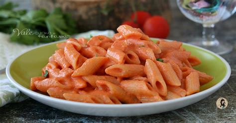 Maybe you would like to learn more about one of these? PENNE ALLA VODKA come fare il mitico primo piatto anni 80