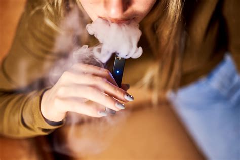 They are sharing their concerns about vaping and are discouraging their kids from getting into this hazy mess. Little Kid Vapes For Kids / Us Teens May Be Barred From ...