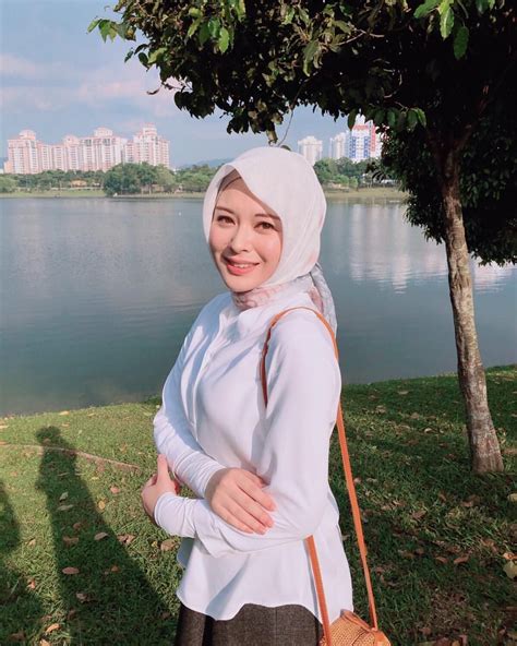 I think i love jogja very much. Ayana Jihye Moon on Instagram: "One fine day 🇲🇾🍃" in 2020 ...