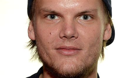 Freundin über tod von dj avicii mir wird langsam klar, dass ich dich nie wiedersehen werde. Nach Aviciis Tod: So trauert Ex-Freundin Emily um den DJ ...