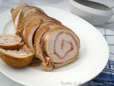 Porta sulla tua tavola una vera delizia! Rollé di tacchino ripieno | Raffika & Le sue Mani in Pasta