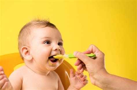 Saat main basket, tubuh akan. Mau Menaikkan Berat Badan Bayi? Ini Cara Meningkatkan ...