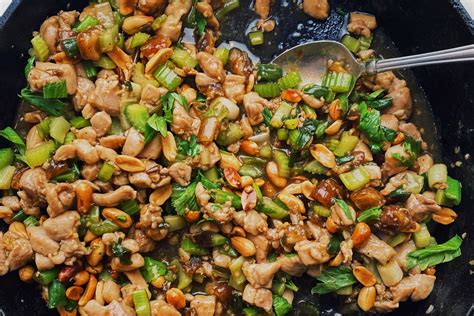 Return to a simmer, then turn off the heat, and cover the pot. Hot Chicken Salad Recipe With Water Chestnuts : A chicken ...