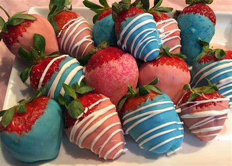 Here are 30 amazing gender reveal party food ideas to make your party memorable. Gender Reveal Party Ideas - Gender reveal cake, pink ...