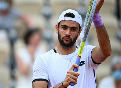 Matteo berrettini has arrived at wimbledon with a monster of a serve and loads of confidence. Berrettini implacabile, sarà terzo turno a Wimbledon. Ecco ...