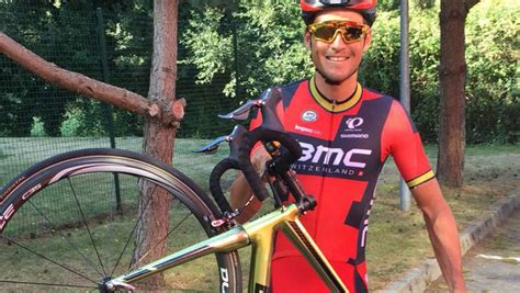 Maybe you would like to learn more about one of these? Greg Van Avermaet rijdt voortaan op gouden fiets - Het ...