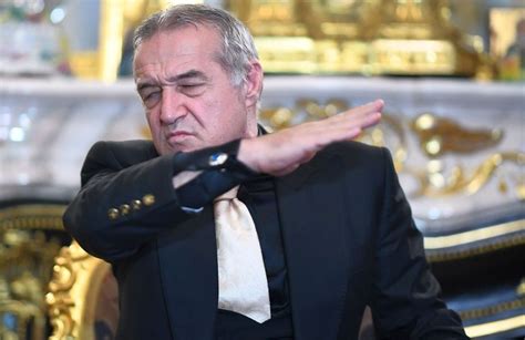 E plină de icoane, marmură și de candele! Gigi Becali, despre tatăl fără picior care şi-a violat ...